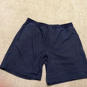 Lululemon mens T.H.E  linerless 9” shorts xxl
